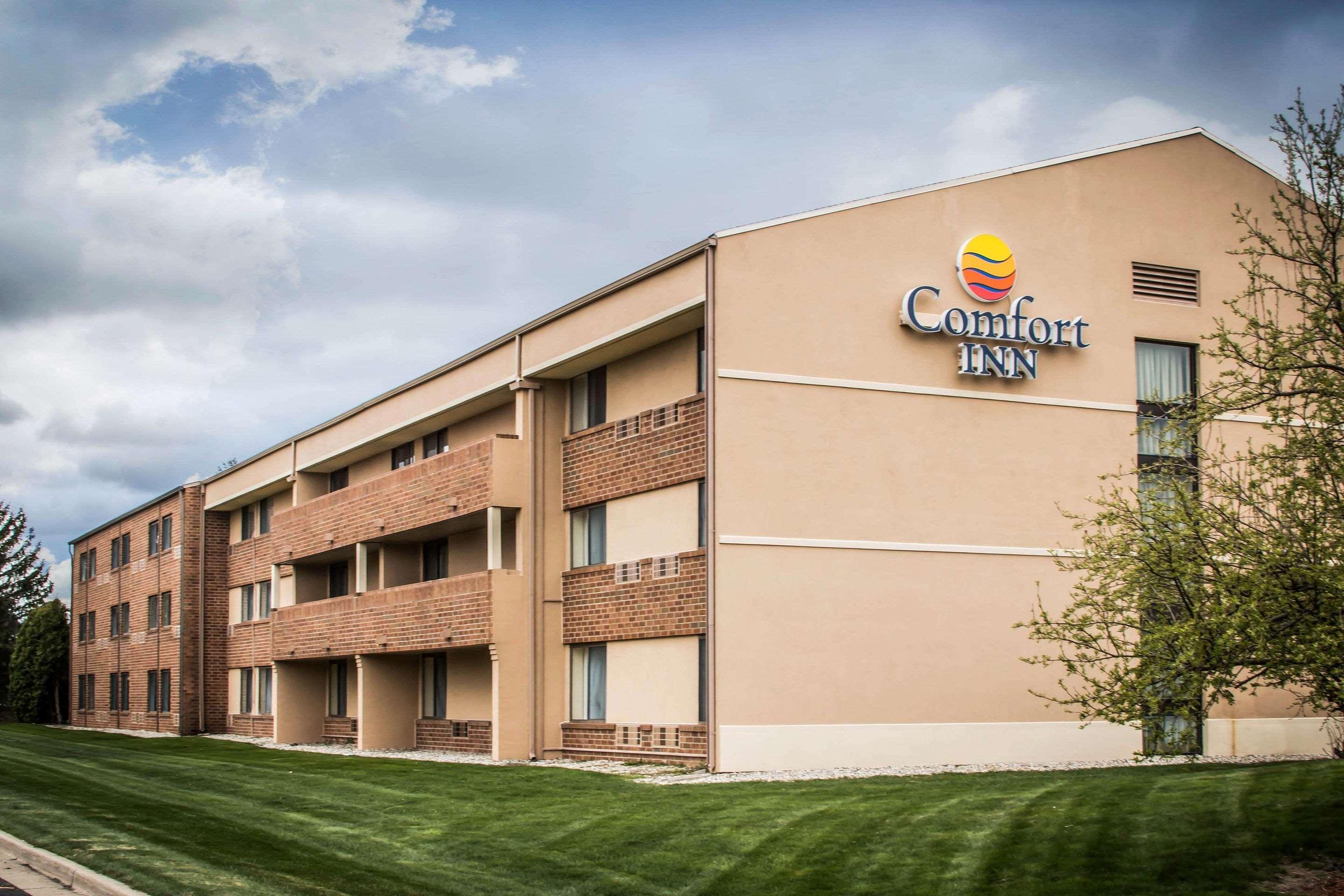 Comfort Inn Lansing Exterior photo