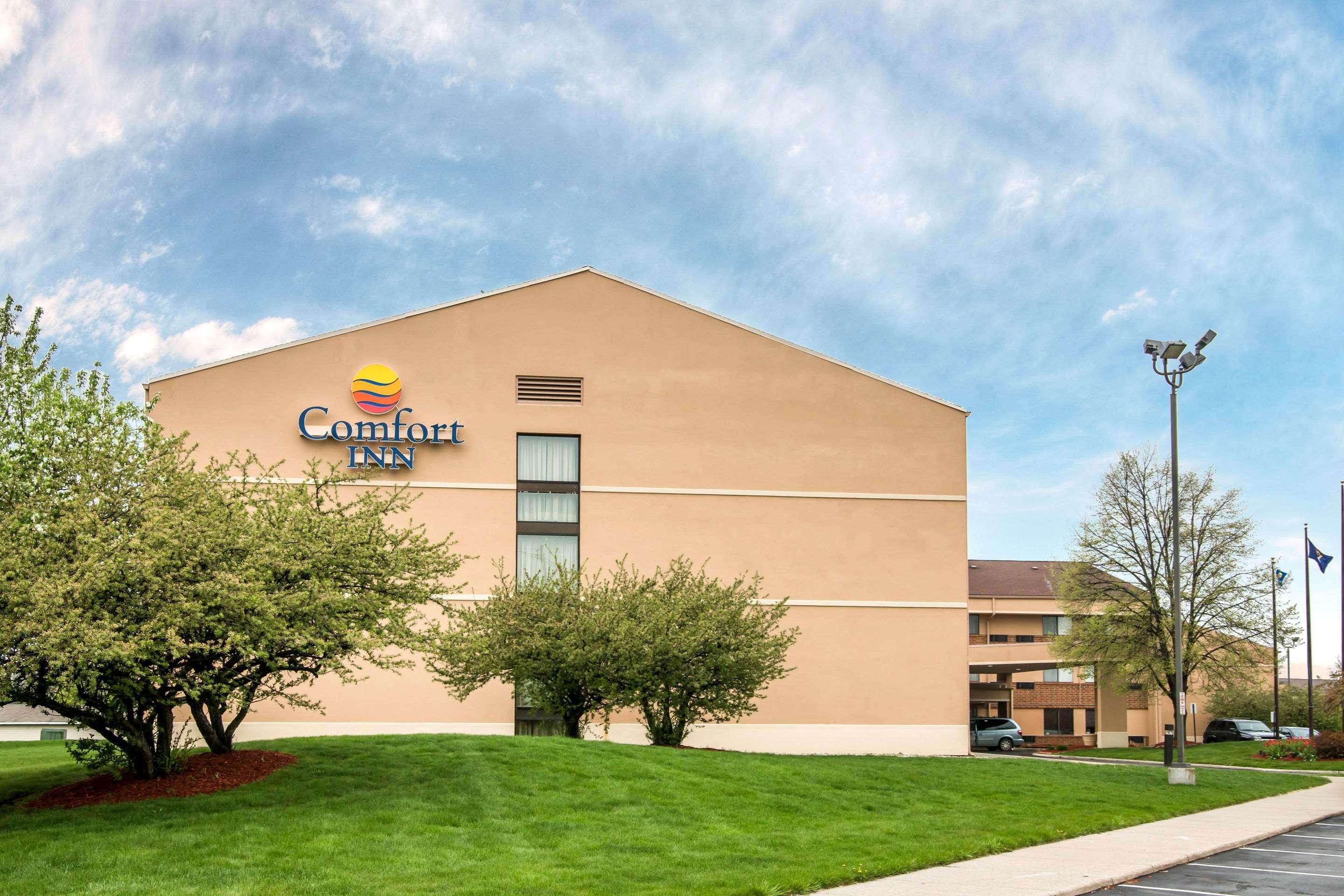 Comfort Inn Lansing Exterior photo