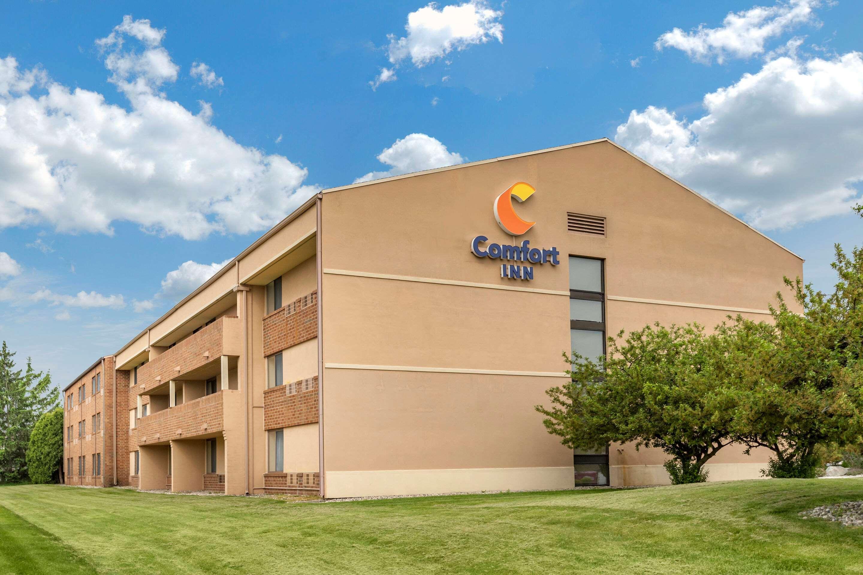 Comfort Inn Lansing Exterior photo